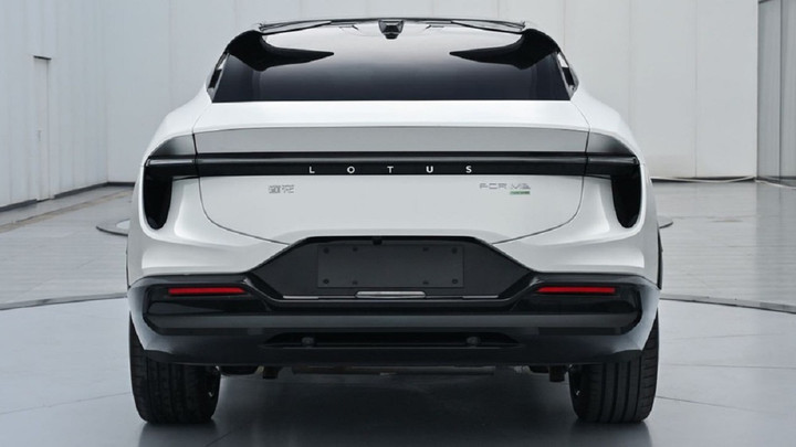 Bộ cản sau tích hợp tính năng khí động học Bộ cản sau với các tính năng khí động học giúp tăng ổn định